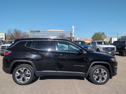 Used 2019 Jeep Compass Limited AWD/4WD image 5