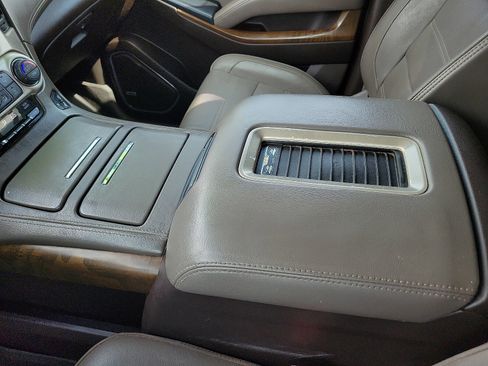 Used 2018 GMC Yukon Denali w/ Denali Ultimate Package image 20