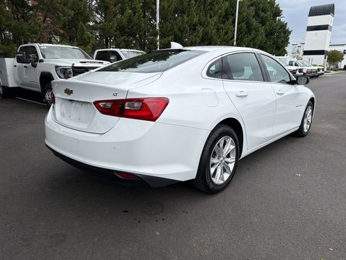 Used 2025 Chevrolet Malibu LT image 10