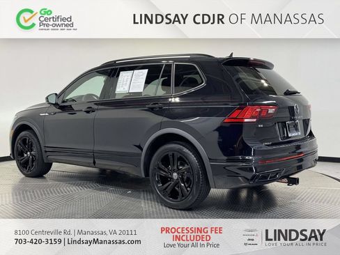 Used 2024 Volkswagen Tiguan SE R-Line AWD/4WD image 6