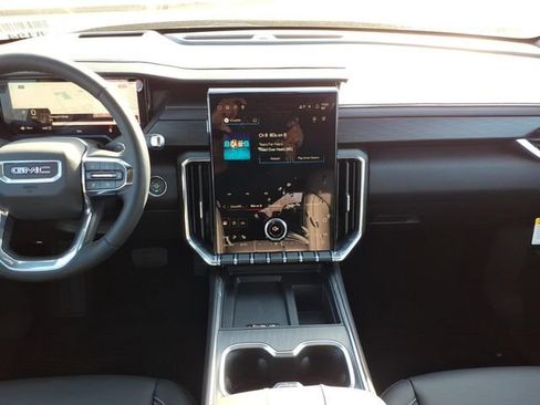 New 2026 GMC Acadia Elevation w/ Elevation Premium Package AWD/4WD image 13