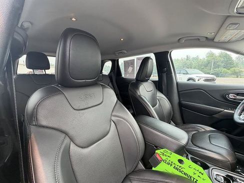 Used 2019 Jeep Cherokee Limited w/ Luxury Group AWD/4WD image 14