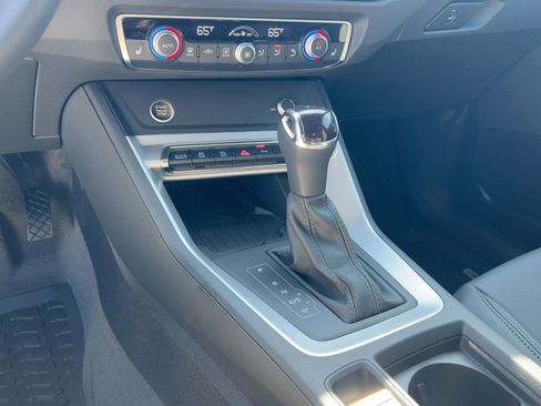 New 2025 Audi Q3 2.0T Premium image 18