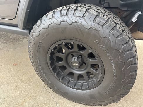 Used 2018 Jeep Wrangler Unlimited Sport S AWD/4WD image 13