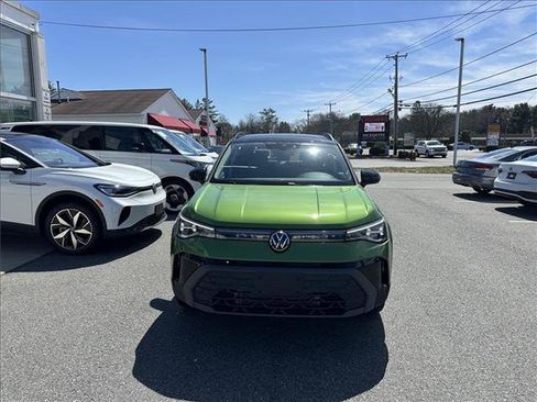New 2026 Volkswagen Taos SE AWD/4WD image 1