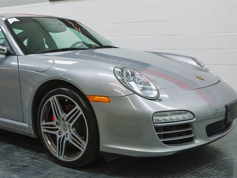 Used 2009 Porsche 911 Carrera 4S AWD/4WD image 36