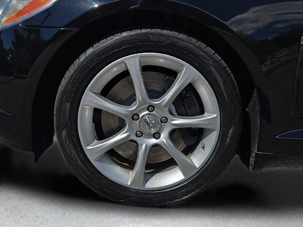 Used 2011 Jaguar XF Premium RWD image 8