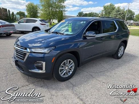 Used 2023 Chevrolet Traverse LT AWD/4WD image 8
