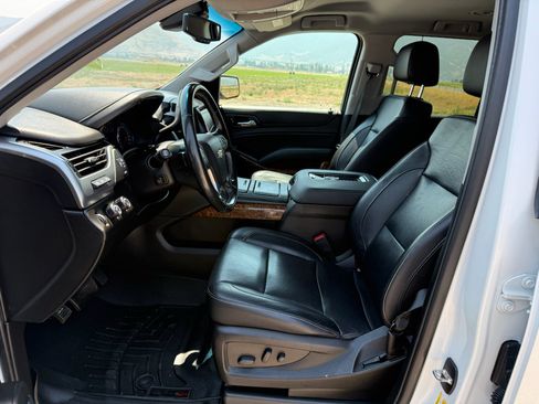 Used 2019 Chevrolet Tahoe Premier AWD/4WD image 14
