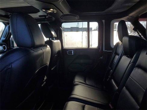 Certified 2021 Jeep Wrangler Unlimited Sahara image 9