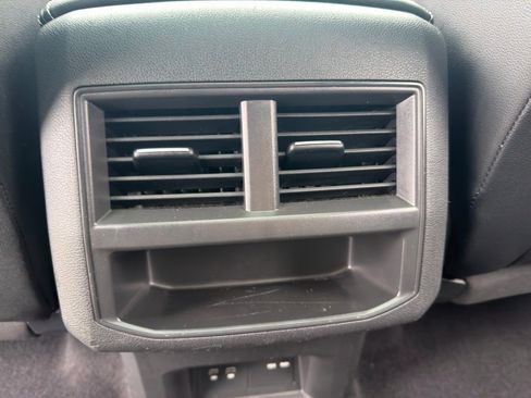 Used 2021 Volkswagen Atlas Cross Sport SEL image 40