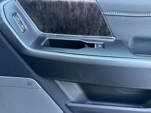 New 2025 Ford F250 Lariat w/ Lariat Ultimate Package image 18