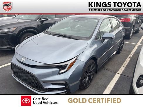Used 2023 Toyota Corolla SE w/ Carpet Mat Package (TMS) image 4