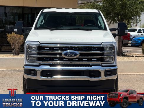 Used 2025 Ford F350 Lariat w/ FX4 Off-Road Package AWD/4WD image 2