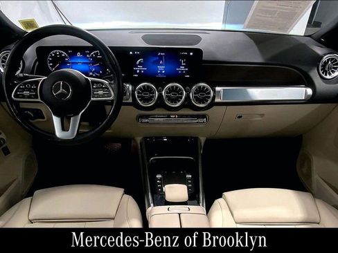 Certified 2023 Mercedes-Benz GLB 250 4MATIC image 18