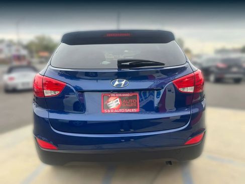 Used 2015 Hyundai Tucson SE image 4