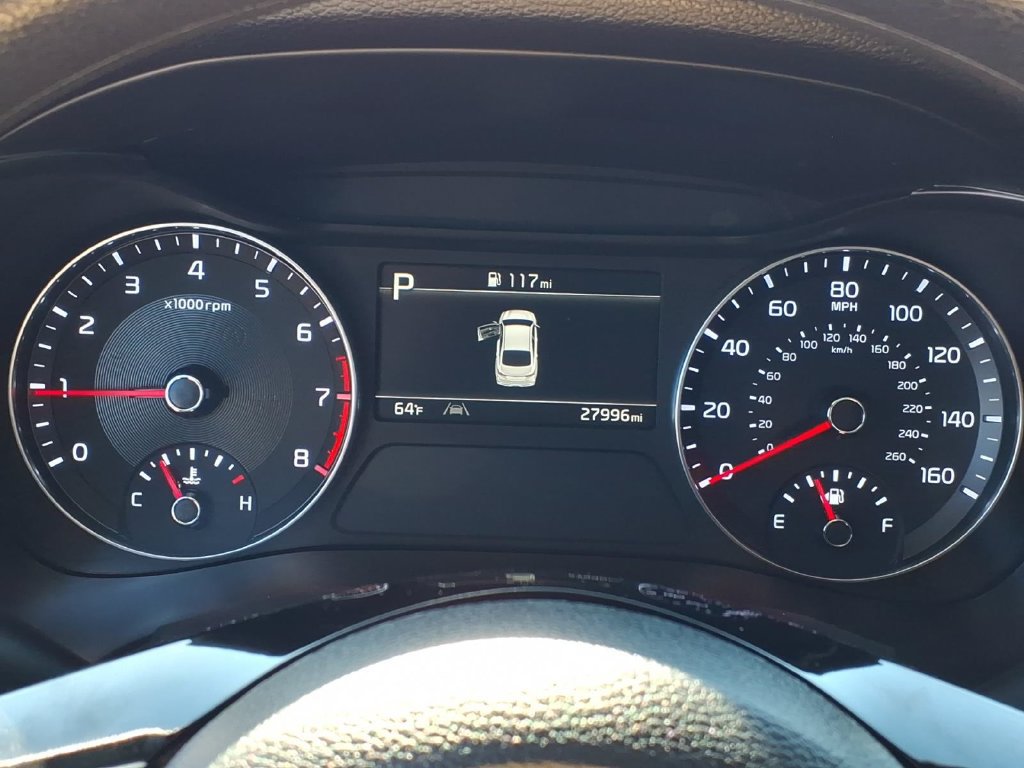 Used 2024 Kia Forte LXS w/ LXS Technology Package FWD image 6