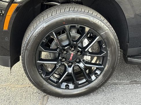 New 2026 GMC Yukon XL Elevation image 16