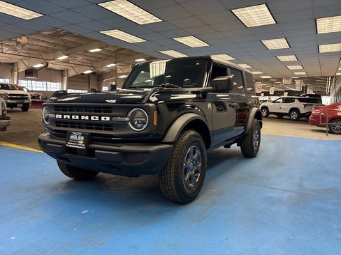 Used 2025 Ford Bronco Big Bend image 11