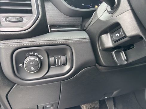 Used 2024 RAM 3500 Limited image 29