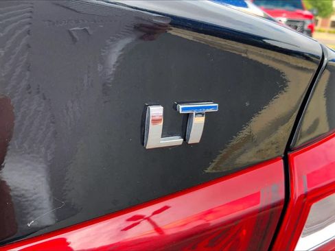 Used 2024 Chevrolet Malibu LT FWD image 9