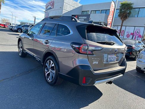 Used 2022 Subaru Outback Limited AWD/4WD image 7