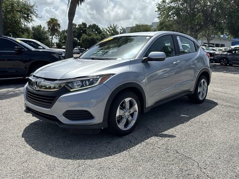 Used 2021 Honda HR-V LX image 9