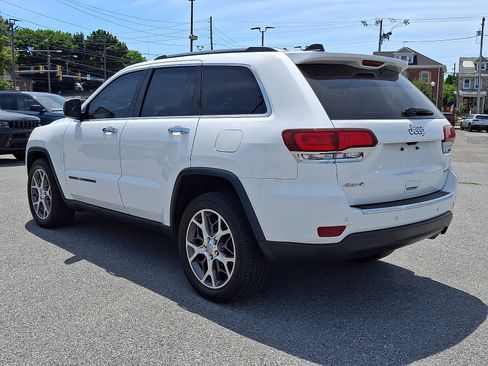 Used 2021 Jeep Grand Cherokee Limited w/ Premium Lighting Group AWD/4WD image 5