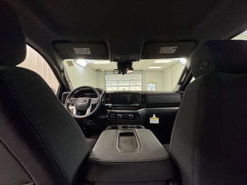 New 2026 GMC Sierra 1500 SLE image 19
