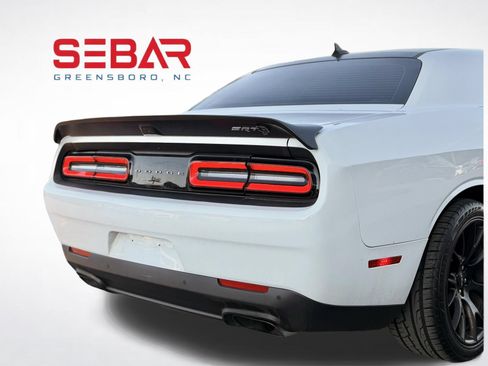 Used 2020 Dodge Challenger SRT Hellcat w/ Plus Package RWD image 7