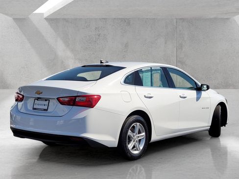 Used 2023 Chevrolet Malibu LS FWD image 5