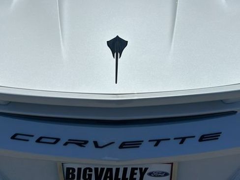 Used 2023 Chevrolet Corvette Stingray Premium Conv w/ Z51 Performance Package RWD image 13