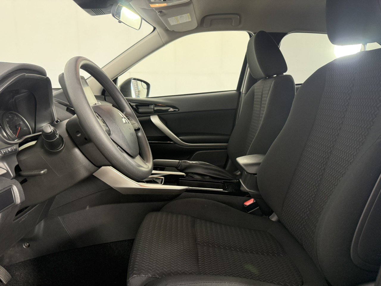 Used 2026 Mitsubishi Eclipse Cross LE AWD/4WD image 13