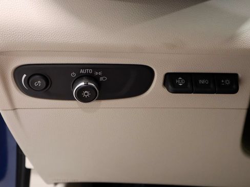 Used 2023 Buick Envision Avenir AWD/4WD image 28