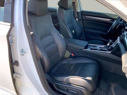 Used 2022 Honda Accord Sport Special Edition image 9