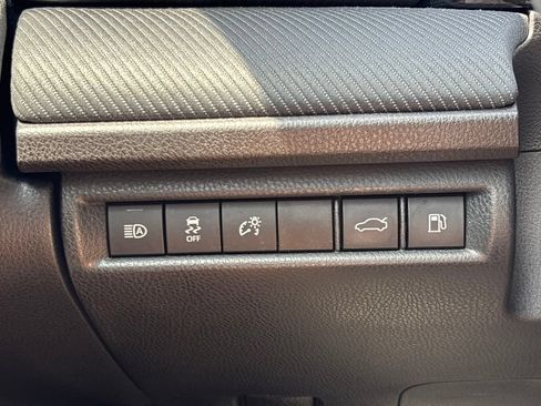 Used 2025 Toyota Camry SE FWD image 25