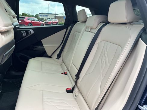 New 2026 BMW X3 xDrive30i w/ Premium Package AWD/4WD image 19