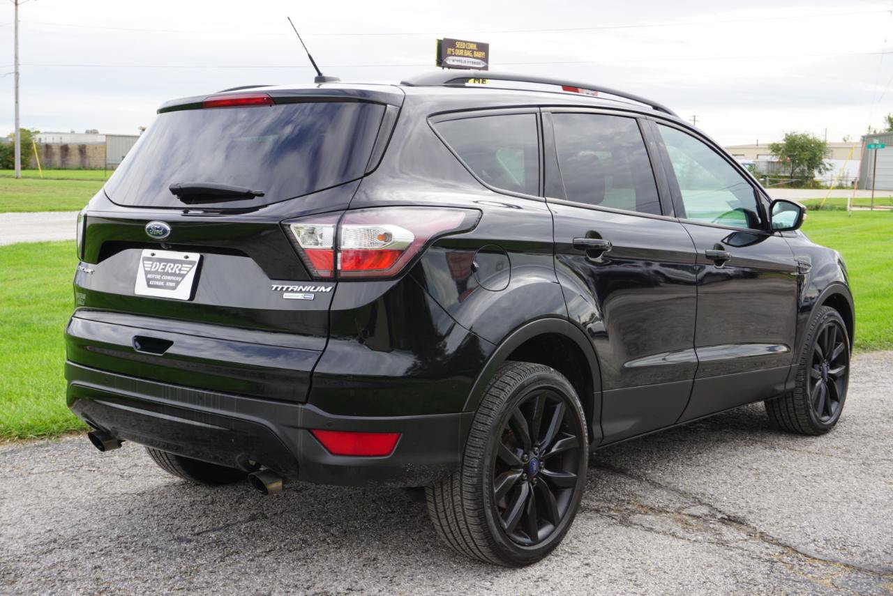 Used 2017 Ford Escape Titanium AWD/4WD image 22