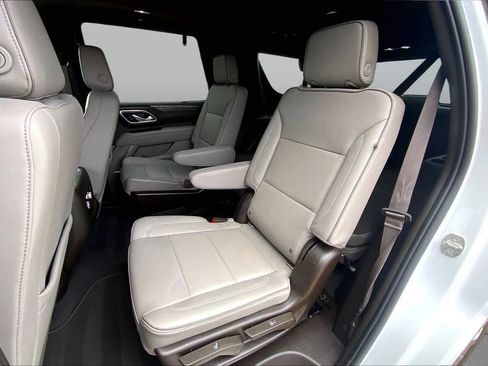 Used 2022 GMC Yukon SLT w/ SLT Premium Package AWD/4WD image 21