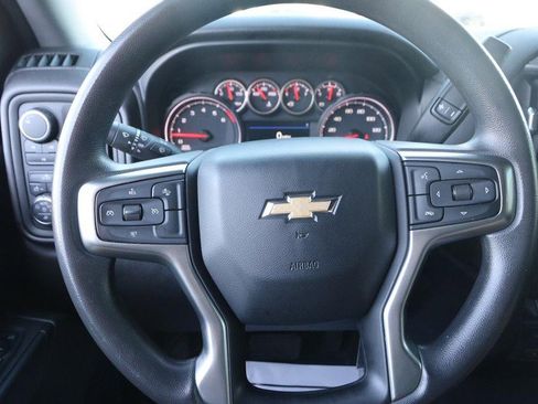 Used 2021 Chevrolet Silverado 2500 Custom w/ Custom Value Package image 9