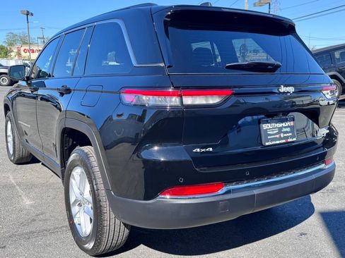 New 2026 Jeep Grand Cherokee Laredo AWD/4WD image 5