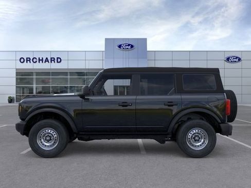 Used 2025 Ford Bronco 4-Door AWD/4WD image 3