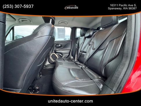 Used 2017 Jeep Renegade Limited image 9
