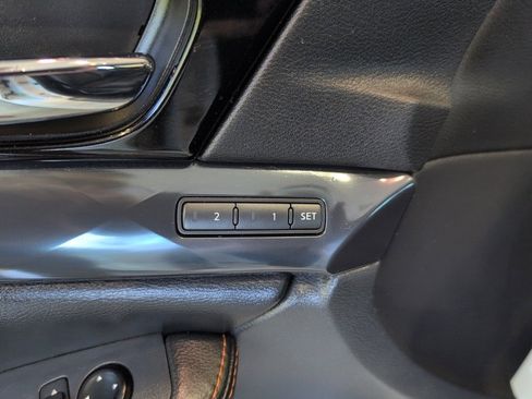 Used 2020 Nissan Maxima SR w/ Sport Mat Group image 9