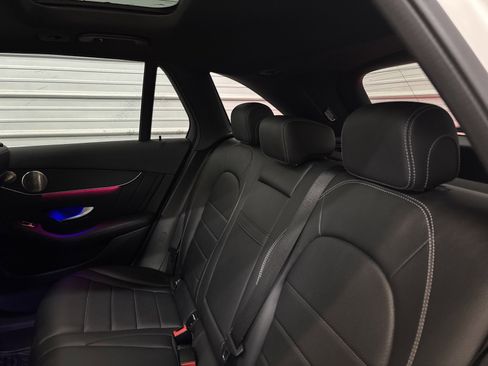 Used 2021 Mercedes-Benz GLC 300 GLC 300 image 24