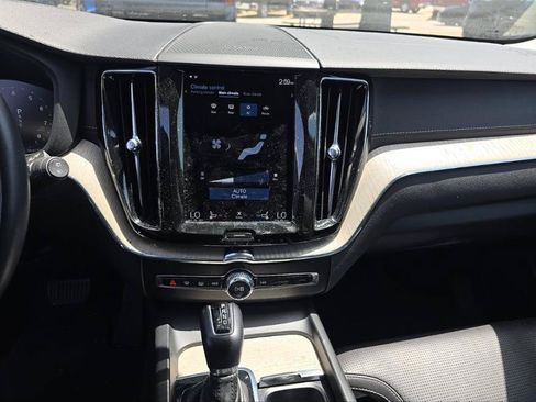Used 2021 Volvo XC60 T5 Inscription AWD/4WD image 5
