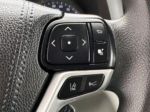 Used 2020 Toyota Sienna LE FWD image 29