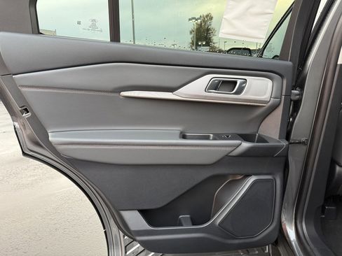 New 2026 Ford Explorer Active w/ Active Comfort Package image 35