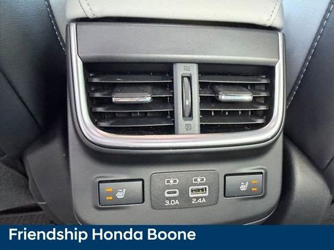 Used 2023 Subaru Legacy Limited image 38