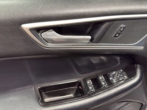 Used 2018 Ford Edge SEL w/ Equipment Group 201A AWD/4WD image 10